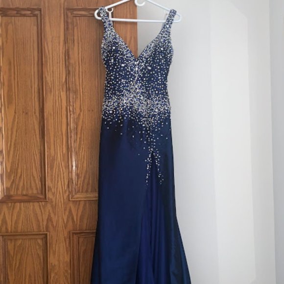 Tony Bowls Collection  Gown- Swarovski Crystal - Picture 11 of 11